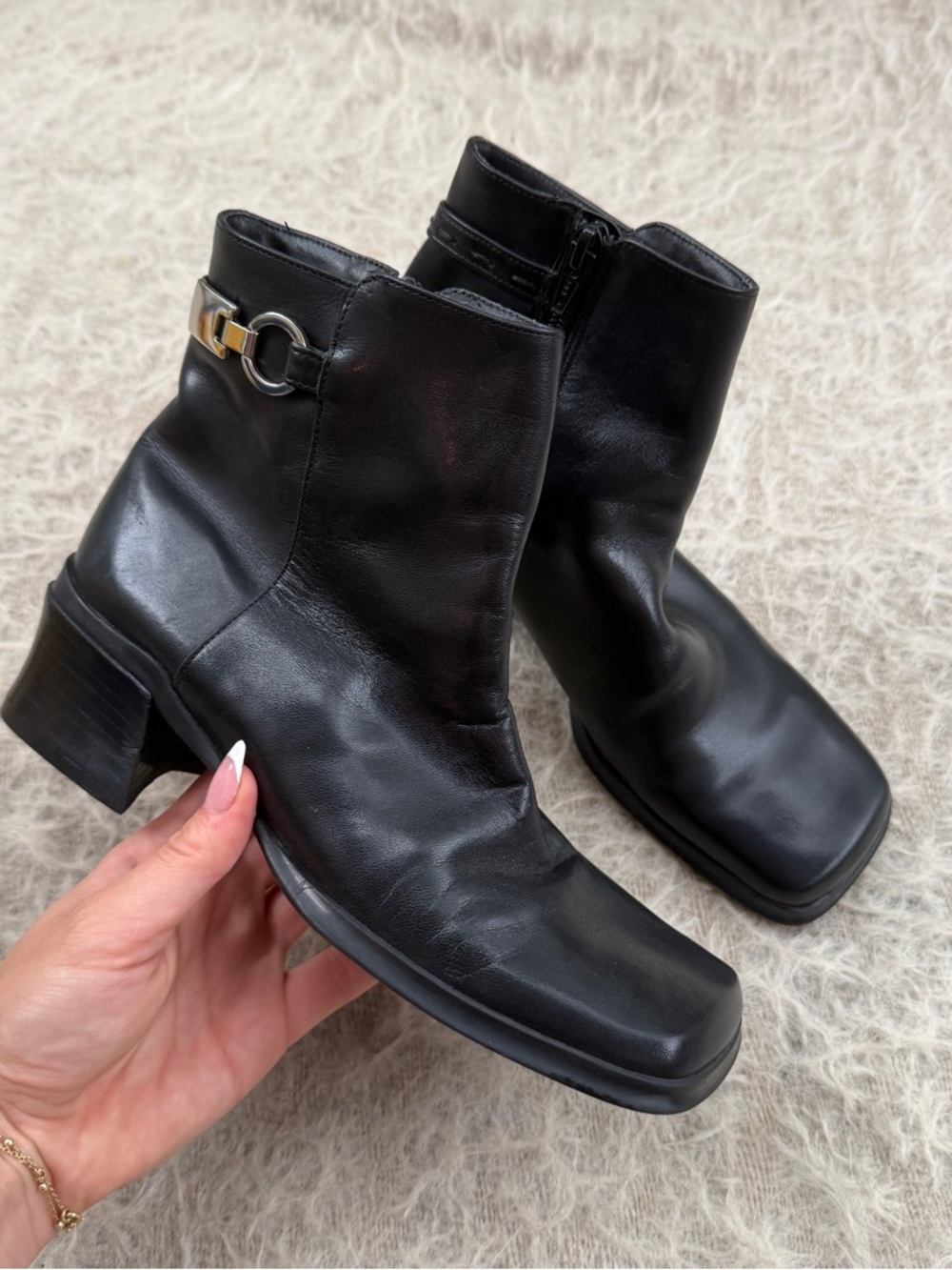 Nine West Black Leather Ankle Boots – Size 5.5 - Picture 2 of 6
